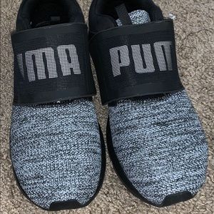 Women’s Puma shoes. Size 8.